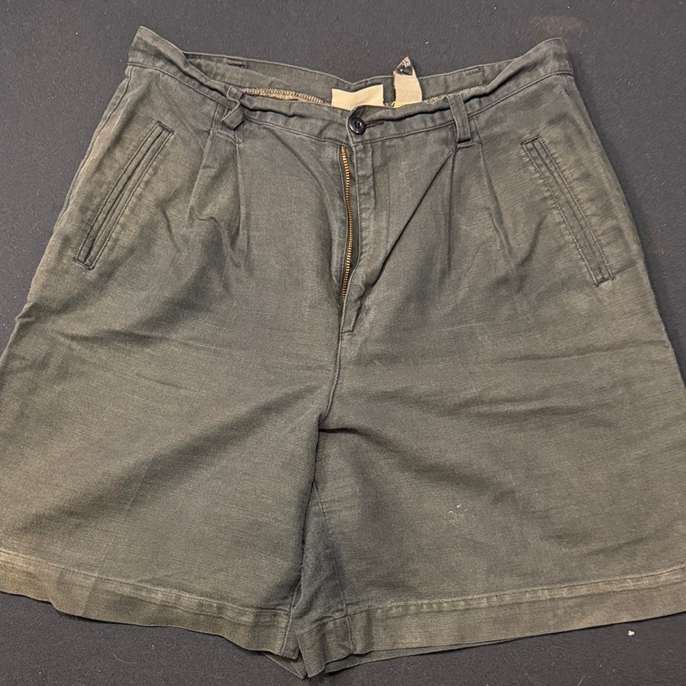 Liz Claiborne Dark Blue Cargo Shorts / DG99